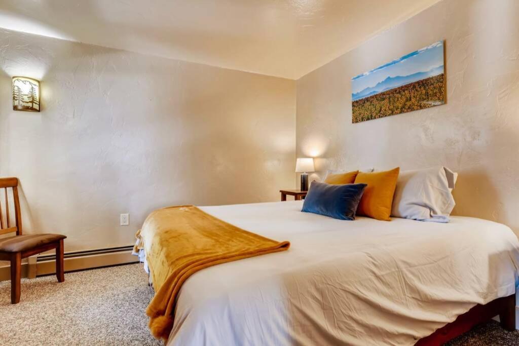 Hot Tub & Sauna Peak 8 بريكنريدج المظهر الخارجي الصورة