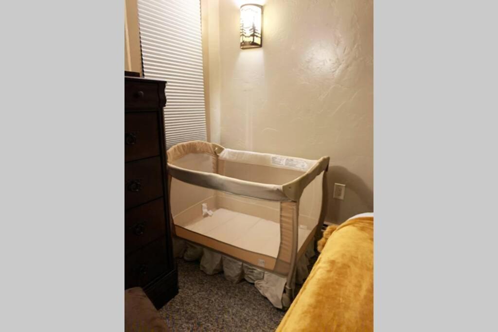 Hot Tub & Sauna Peak 8 بريكنريدج المظهر الخارجي الصورة