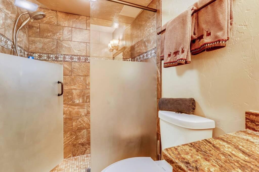 Hot Tub & Sauna Peak 8 بريكنريدج المظهر الخارجي الصورة
