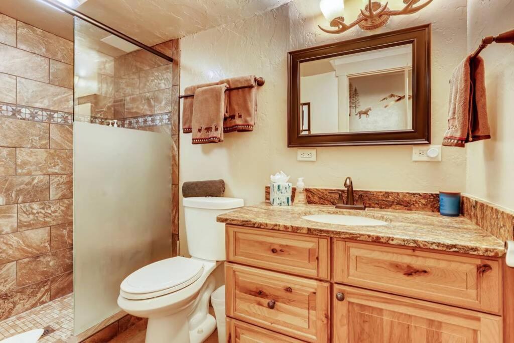 Hot Tub & Sauna Peak 8 بريكنريدج المظهر الخارجي الصورة